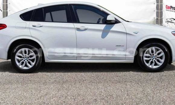 Acheter Occasion Voiture BMW X4 Blanc à Ouagadougou, Burkina-Faso Acheter Occasion Voiture BMW X4 Blanc à Ouagadougou, Burkina-Faso