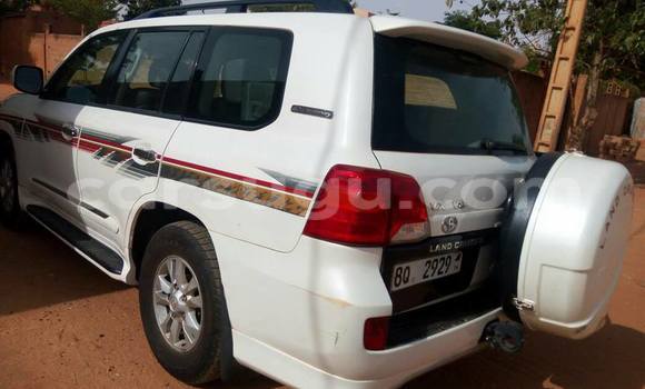 Acheter Occasion Voiture Toyota Land Cruiser Blanc à Ouagadougou, Burkina-Faso Acheter Occasion Voiture Toyota Land Cruiser Blanc à Ouagadougou, Burkina-Faso