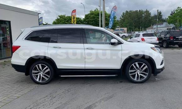 Acheter Occasion Voiture Honda Pilot Blanc à Ouagadougou, Burkina-Faso Acheter Occasion Voiture Honda Pilot Blanc à Ouagadougou, Burkina-Faso