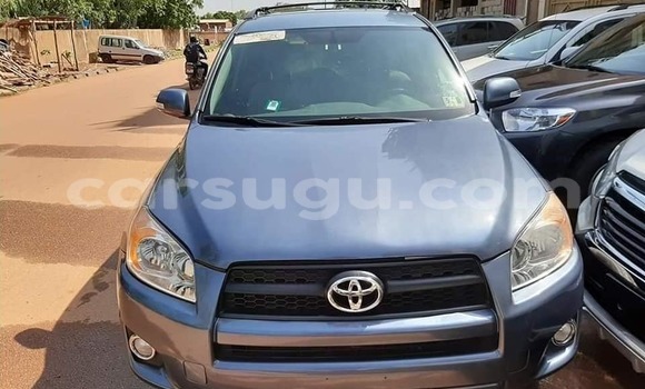 Sayi Na hannu Toyota RAV4 Blue Mota in Ouagadougou a Burkina Faso Sayi Na hannu Toyota RAV4 Blue Mota in Ouagadougou a Burkina Faso