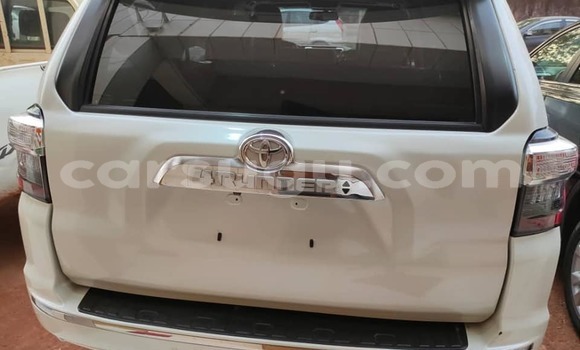 Acheter Occasion Voiture Toyota 4Runner Blanc à Ouagadougou, Burkina-Faso Acheter Occasion Voiture Toyota 4Runner Blanc à Ouagadougou, Burkina-Faso