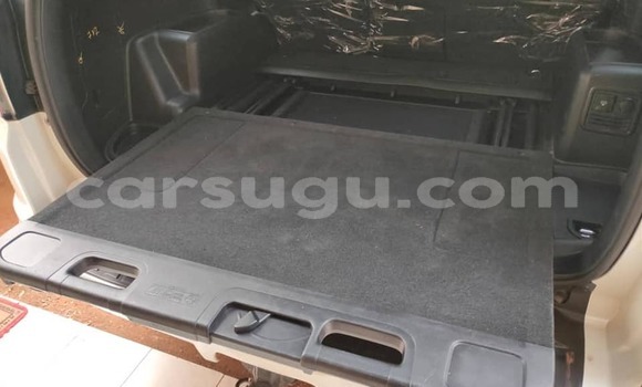 Acheter Occasion Voiture Toyota 4Runner Blanc à Ouagadougou, Burkina-Faso Acheter Occasion Voiture Toyota 4Runner Blanc à Ouagadougou, Burkina-Faso