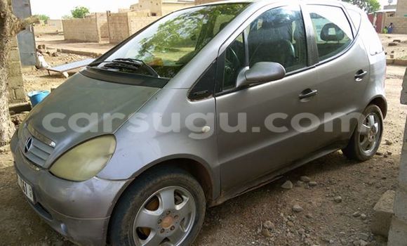 Acheter Neuf Voiture Mercedes-Benz 190 Gris à Ouagadougou, Burkina-Faso Acheter Neuf Voiture Mercedes-Benz 190 Gris à Ouagadougou, Burkina-Faso
