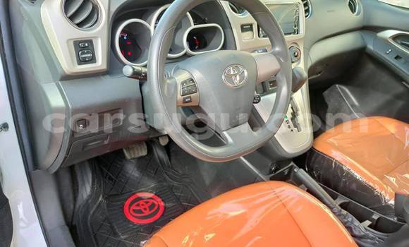 Acheter Occasion Voiture Toyota Matrix Blanc à Ouagadougou, Burkina-Faso Acheter Occasion Voiture Toyota Matrix Blanc à Ouagadougou, Burkina-Faso