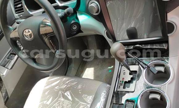 Sayi Na hannu Toyota Highlander Blue Mota in Ouagadougou a Burkina Faso Sayi Na hannu Toyota Highlander Blue Mota in Ouagadougou a Burkina Faso