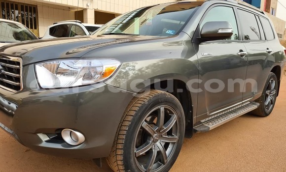 Sayi Na hannu Toyota Highlander Sauran Mota in Ouagadougou a Burkina Faso Sayi Na hannu Toyota Highlander Sauran Mota in Ouagadougou a Burkina Faso