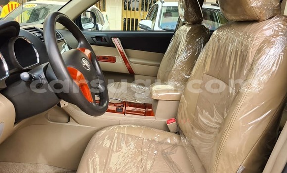 Sayi Na hannu Toyota Highlander Sauran Mota in Ouagadougou a Burkina Faso Sayi Na hannu Toyota Highlander Sauran Mota in Ouagadougou a Burkina Faso