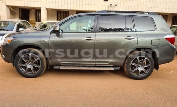 Sayi Na hannu Toyota Highlander Sauran Mota in Ouagadougou a Burkina Faso Sayi Na hannu Toyota Highlander Sauran Mota in Ouagadougou a Burkina Faso