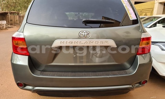 Sayi Na hannu Toyota Highlander Sauran Mota in Ouagadougou a Burkina Faso Sayi Na hannu Toyota Highlander Sauran Mota in Ouagadougou a Burkina Faso