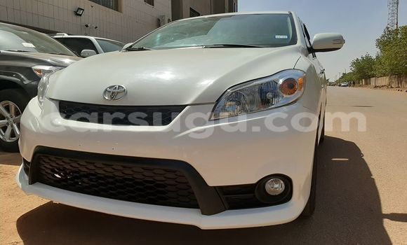 Sayi Na hannu Toyota Matrix White Mota in Ouagadougou a Burkina Faso Sayi Na hannu Toyota Matrix White Mota in Ouagadougou a Burkina Faso