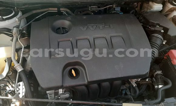 Sayi Na hannu Toyota Matrix White Mota in Ouagadougou a Burkina Faso Sayi Na hannu Toyota Matrix White Mota in Ouagadougou a Burkina Faso