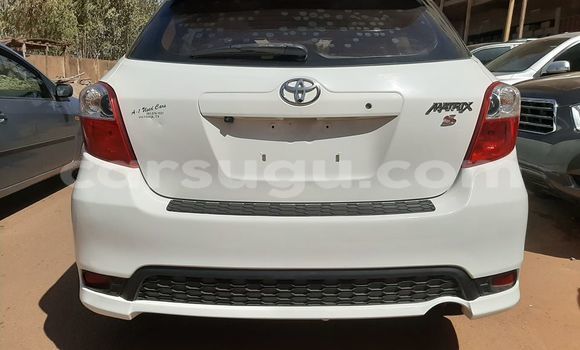 Sayi Na hannu Toyota Matrix White Mota in Ouagadougou a Burkina Faso Sayi Na hannu Toyota Matrix White Mota in Ouagadougou a Burkina Faso