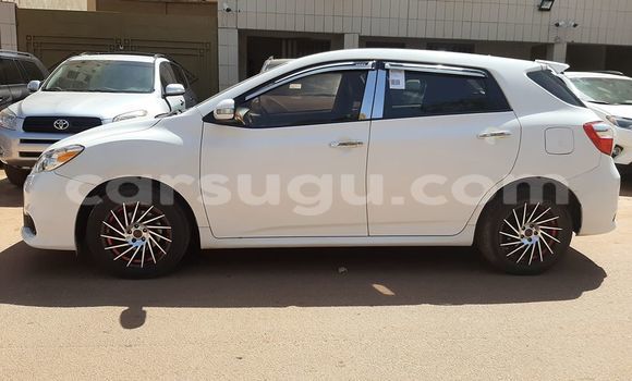 Sayi Na hannu Toyota Matrix White Mota in Ouagadougou a Burkina Faso Sayi Na hannu Toyota Matrix White Mota in Ouagadougou a Burkina Faso