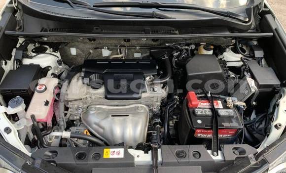 Acheter Occasion Voiture Toyota RAV4 Blanc à Ouagadougou, Burkina-Faso Acheter Occasion Voiture Toyota RAV4 Blanc à Ouagadougou, Burkina-Faso