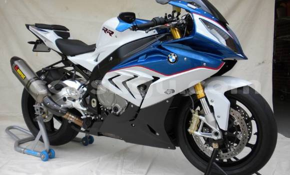 Sayi Sabo BMW S 1000 Blue Motsi in Import - Dubai a Burkina Faso Sayi Sabo BMW S 1000 Blue Motsi in Import - Dubai a Burkina Faso