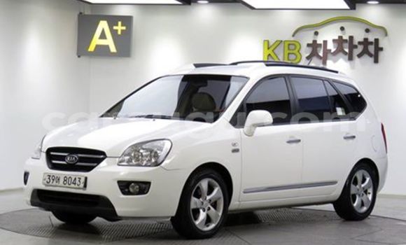 Acheter Neuf Voiture Kia Carens Blanc à Ouagadougou au Burkina-Faso Acheter Neuf Voiture Kia Carens Blanc à Ouagadougou au Burkina-Faso