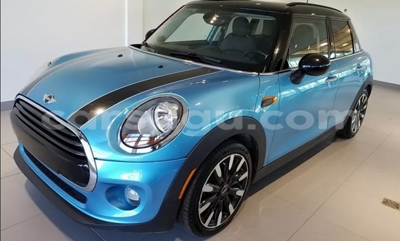 Sayi Na hannu MINI Cooper Blue Mota in Ouagadougou a Burkina Faso