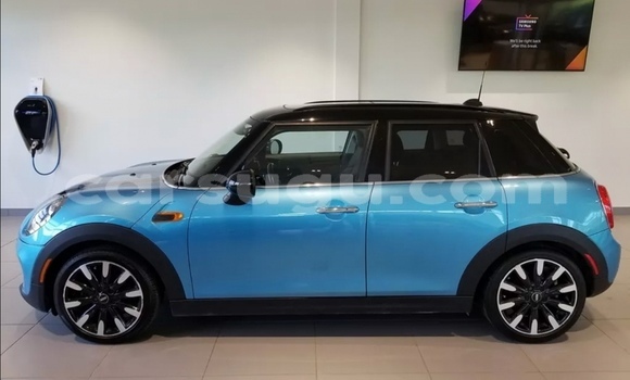 Buy Used MINI Cooper Blue Car in Ouagadougou in Burkina Faso Buy Used MINI Cooper Blue Car in Ouagadougou in Burkina Faso