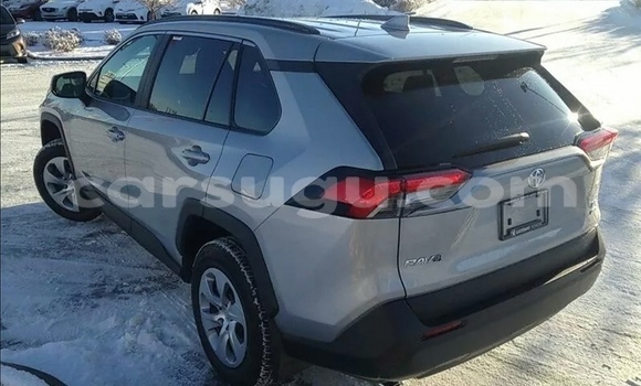 Buy Used Toyota RAV4 Silver Car in Ouagadougou in Burkina Faso Buy Used Toyota RAV4 Silver Car in Ouagadougou in Burkina Faso