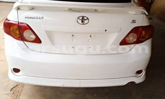Sayi Na hannu Toyota Corolla White Mota in Ouagadougou a Burkina Faso Sayi Na hannu Toyota Corolla White Mota in Ouagadougou a Burkina Faso