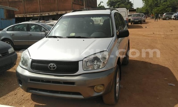 Acheter Occasion Voiture Toyota RAV4 Gris à Ouagadougou, Burkina-Faso Acheter Occasion Voiture Toyota RAV4 Gris à Ouagadougou, Burkina-Faso