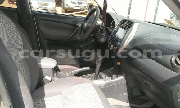 Acheter Occasion Voiture Toyota RAV4 Gris à Ouagadougou, Burkina-Faso Acheter Occasion Voiture Toyota RAV4 Gris à Ouagadougou, Burkina-Faso
