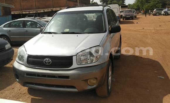 Acheter Occasion Voiture Toyota RAV4 Gris à Ouagadougou, Burkina-Faso Acheter Occasion Voiture Toyota RAV4 Gris à Ouagadougou, Burkina-Faso