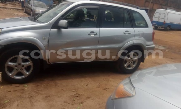 Acheter Occasion Voiture Toyota RAV4 Gris à Ouagadougou, Burkina-Faso Acheter Occasion Voiture Toyota RAV4 Gris à Ouagadougou, Burkina-Faso