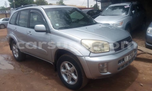 Acheter Occasion Voiture Toyota RAV4 Gris à Ouagadougou, Burkina-Faso Acheter Occasion Voiture Toyota RAV4 Gris à Ouagadougou, Burkina-Faso