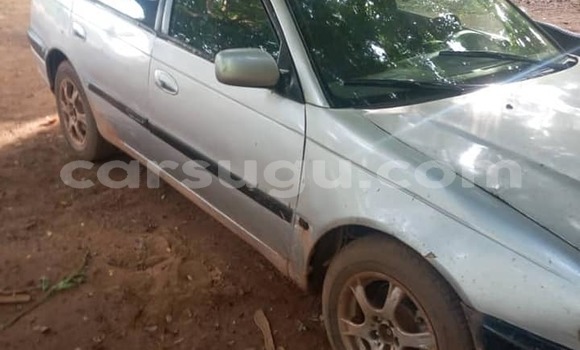 Acheter Occasion Voiture Toyota Avensis Gris à Ouagadougou, Burkina-Faso Acheter Occasion Voiture Toyota Avensis Gris à Ouagadougou, Burkina-Faso