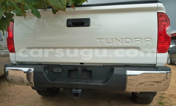 Acheter Occasion Voiture Toyota Tundra Blanc à Ouagadougou, Burkina-Faso Acheter Occasion Voiture Toyota Tundra Blanc à Ouagadougou, Burkina-Faso