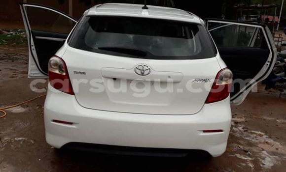 Acheter Occasion Voiture Toyota Matrix Blanc à Ouagadougou, Burkina-Faso Acheter Occasion Voiture Toyota Matrix Blanc à Ouagadougou, Burkina-Faso