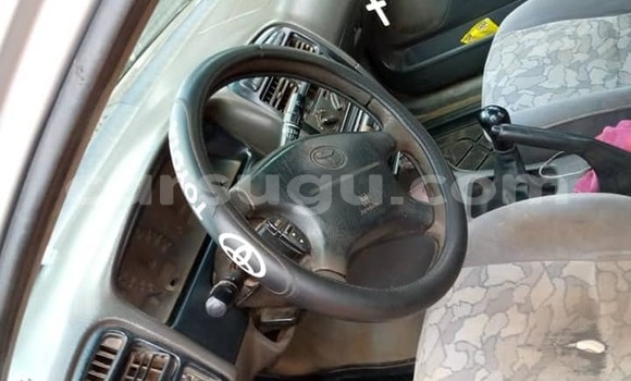 Acheter Occasion Voiture Toyota Avensis Gris à Ouagadougou, Burkina-Faso Acheter Occasion Voiture Toyota Avensis Gris à Ouagadougou, Burkina-Faso