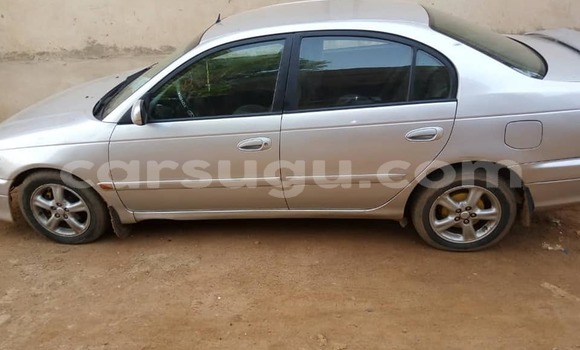 Acheter Occasion Voiture Toyota Avensis Gris à Ouagadougou, Burkina-Faso Acheter Occasion Voiture Toyota Avensis Gris à Ouagadougou, Burkina-Faso