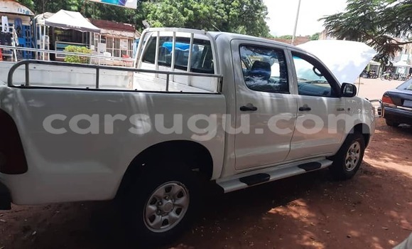 Acheter Occasion Voiture Toyota Hilux Blanc à Ouagadougou, Burkina-Faso Acheter Occasion Voiture Toyota Hilux Blanc à Ouagadougou, Burkina-Faso