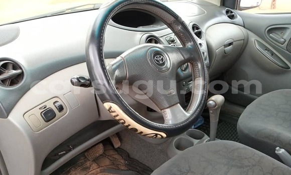 Acheter Occasion Voiture Toyota Yaris Gris à Ouagadougou, Burkina-Faso Acheter Occasion Voiture Toyota Yaris Gris à Ouagadougou, Burkina-Faso