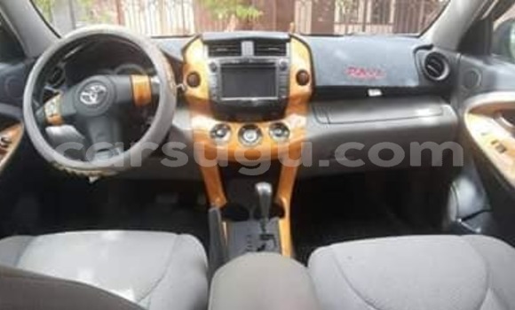 Acheter Occasion Voiture Toyota RAV4 Blanc à Ouagadougou, Burkina-Faso Acheter Occasion Voiture Toyota RAV4 Blanc à Ouagadougou, Burkina-Faso