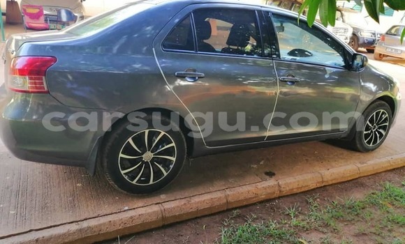 Acheter Occasion Voiture Toyota Belta Bleu à Ouagadougou, Burkina-Faso