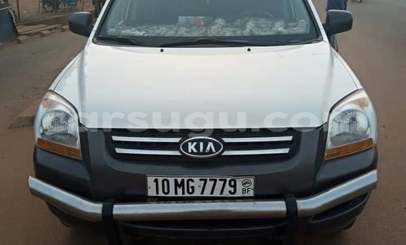 Buy Used Kia Sportage White Car in Ouagadougou in Burkina Faso Buy Used Kia Sportage White Car in Ouagadougou in Burkina Faso