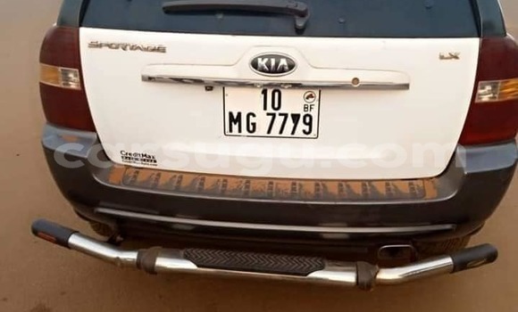 Buy Used Kia Sportage White Car in Ouagadougou in Burkina Faso Buy Used Kia Sportage White Car in Ouagadougou in Burkina Faso