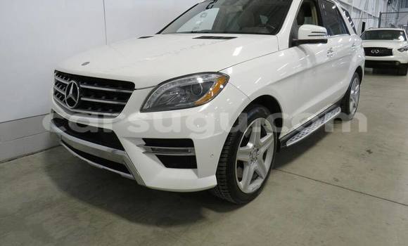 Acheter Occasion Voiture Mercedes-Benz ML–Class Blanc à Ouagadougou, Burkina-Faso