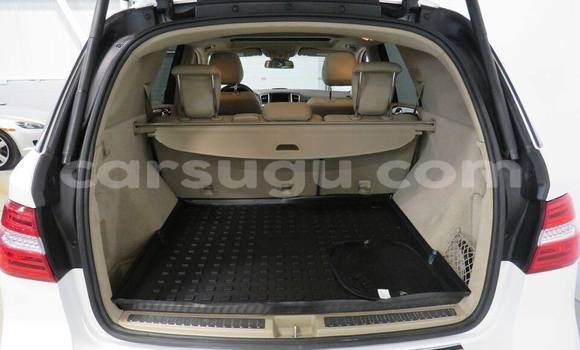 Acheter Occasion Voiture Mercedes-Benz ML–Class Blanc à Ouagadougou, Burkina-Faso Acheter Occasion Voiture Mercedes-Benz ML–Class Blanc à Ouagadougou, Burkina-Faso