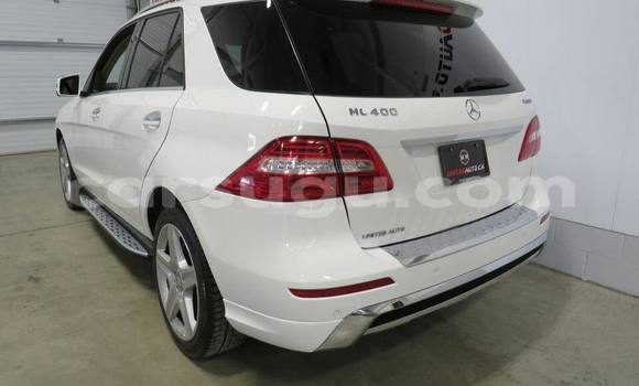 Acheter Occasion Voiture Mercedes-Benz ML–Class Blanc à Ouagadougou, Burkina-Faso Acheter Occasion Voiture Mercedes-Benz ML–Class Blanc à Ouagadougou, Burkina-Faso