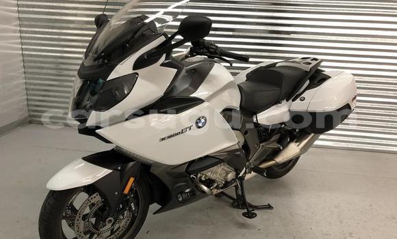 Sayi Sabo BMW K 1600 White Motsi in Import - Dubai a Burkina Faso