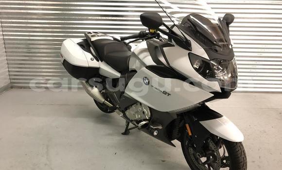 Sayi Sabo BMW K 1600 White Motsi in Import - Dubai a Burkina Faso Sayi Sabo BMW K 1600 White Motsi in Import - Dubai a Burkina Faso