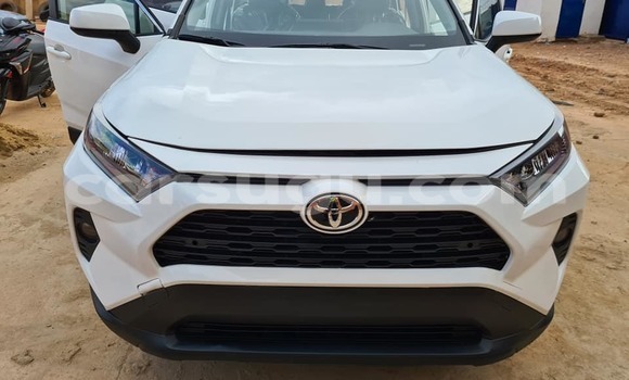 Acheter Occasion Voiture Toyota RAV4 Blanc à Ouagadougou, Burkina-Faso Acheter Occasion Voiture Toyota RAV4 Blanc à Ouagadougou, Burkina-Faso