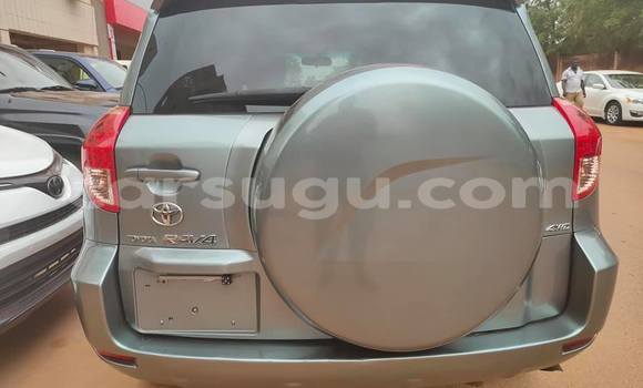 Acheter Occasion Voiture Toyota RAV4 Vert à Ouagadougou, Burkina-Faso Acheter Occasion Voiture Toyota RAV4 Vert à Ouagadougou, Burkina-Faso