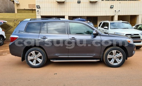 Acheter Occasion Voiture Toyota Highlander Noir à Ouagadougou, Burkina-Faso Acheter Occasion Voiture Toyota Highlander Noir à Ouagadougou, Burkina-Faso