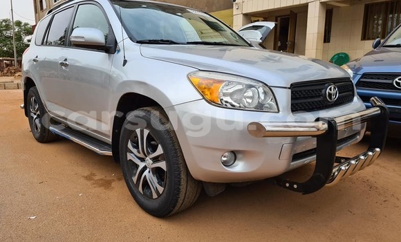 Acheter Occasion Voiture Toyota RAV4 Gris à Ouagadougou, Burkina-Faso Acheter Occasion Voiture Toyota RAV4 Gris à Ouagadougou, Burkina-Faso