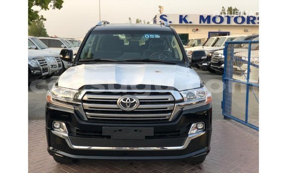 Sayi Imported Toyota Land Cruiser Black Mota in Import - Dubai a Burkina Faso Sayi Imported Toyota Land Cruiser Black Mota in Import - Dubai a Burkina Faso